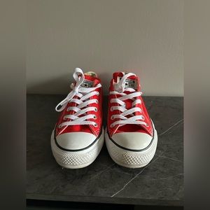Red converse